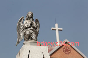 গির্জায় ভ্রমণ