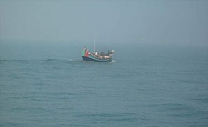 সাতক্ষীরায় ট্রলার ডুবে বৃদ্ধ নিহত