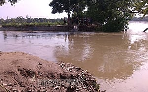 নিম্নাঞ্চলে বন্যায় লাখ মানুষ পানিবন্দি