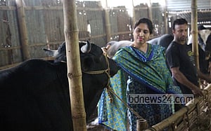 উত্তরের সফল ডেইরি খামারি মিনা