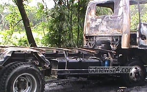 নোয়াখালীতে পিকআপ চাপায় স্বাস্থ্য সহায়ক নিহত