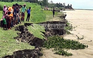 যমুনার ভাঙনে অর্ধশত ঘরবাড়ি বিলীন  