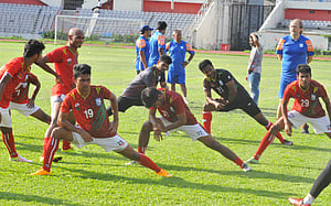 কোচ বন্ধুভাবাপন্ন, আপোশহীন: মামুনুল