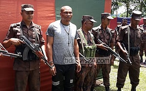 অনুপ্রবেশের দায়ে সীমান্তে নাইজেরীয় আটক