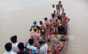 ট্রলারডুবি: ৬ লাশ উদ্ধার, অভিযান শেষ