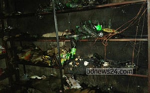 হাতীবান্ধায় তিন দোকান পুড়ে ছাই