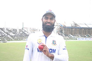 এনামুলের আক্ষেপের দিনে সোহরাওয়ার্দীর ৬ উইকেট
