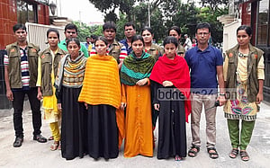 আকাশের মা-বোন জেলে, বাবা পলাতক