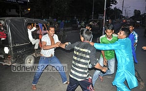 বরিশালে ট্রাক শ্রমিকদের উপর হামলা, আহত ৫