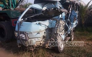 কক্সবাজারে বাস-হিউম্যান হলার সংঘর্ষে বাবা-মেয়েসহ নিহত ৪