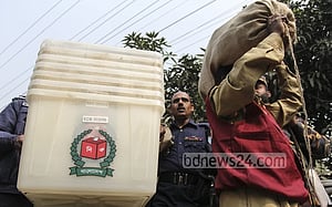 ভোটে জিততে টাকা: নির্বাচন কর্মকর্তা-প্রার্থীর অডিও ফাঁস