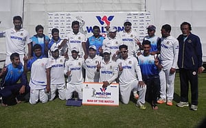 ইনিংস ব্যবধানে ঢাকার জয়