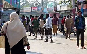 পাবনায় আ. লীগের দুই পক্ষের সংঘর্ষ,  আহত ১৫
