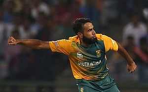 তাহিরের স্পিনে দক্ষিণ আফ্রিকার সহজ জয়