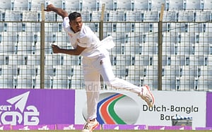 তাইজুলের ৫ উইকেট
