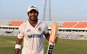 জুনায়েদের সেঞ্চুরি, জিয়ার ৯০