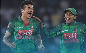 তাসকিনের দারুণ হ্যাটট্রিক