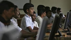 ভারতে ইন্টারনেট বন্ধে ‘মানবাধিকার লঙ্ঘিত’