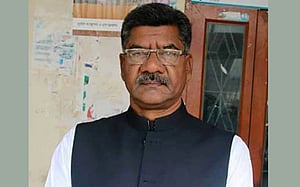 মিরুর বাড়িতে হামলা: ১৫ জনকে গ্রেপ্তারে পরোয়ানা