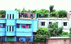 গাংনীতে ‘জঙ্গি আস্তানায়’ গোলাবারুদ মেলেনি, আটক ৪