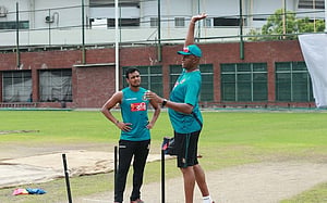 ‘বন্ধুসুলভ’ ওয়ালশের কাছ থেকে শিখছেন রাব্বি