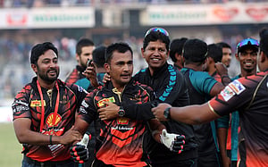 আরিফুল ঝড়ে খুলনার দারুণ জয়