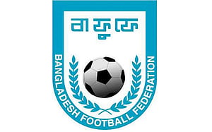 শাস্তি কমল তিন ফুটবলারের