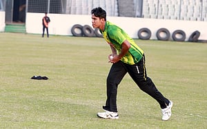 ‘সাইফের বোলিং নিয়ে সন্তুষ্ট নয় টিম ম্যানেজমেন্ট’