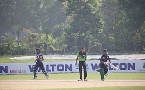 তাসামুল, আশরাফুলের সেঞ্চুরিতে কলাবাগানের জয়