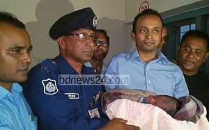 রাস্তার পাশের সেই নবজাতককে সন্তান দাবি করে থানায় বিধবা