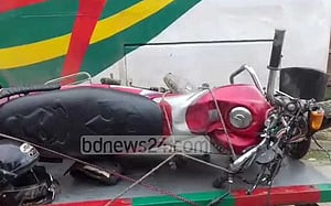 ছুটির দিনে নরসিংদীর সড়কে লাশ হলেন ৯ জন