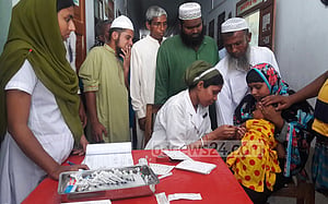 কুকুরে কামড়ানো গরুর দুধ খেয়ে আতঙ্কিত ৯০ জন হাসপাতালে