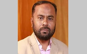 আড়াইহাজার ও গোপালদী পৌরসভায় আ. লীগ প্রার্থী বিজয়ী