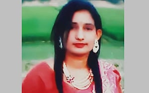 সিরাজগঞ্জে কারারক্ষীর বিরুদ্ধে স্ত্রী হত্যার অভিযোগ