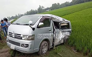 ‘উল্টো পথে আসা’ ট্রাকের সঙ্গে মাইক্রোর সংঘর্ষে মুক্তিযোদ্ধা নিহত