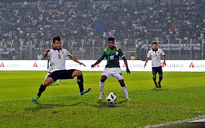 বাংলাদেশের জয়ের তাড়নার প্রশংসায় লাওস কোচ