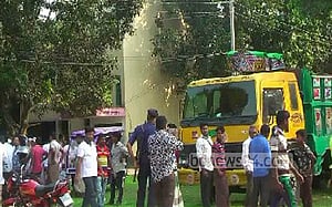নওগাঁয় ট্রাকের ধাক্কায় বাবা-ছেলেসহ নিহত ৩