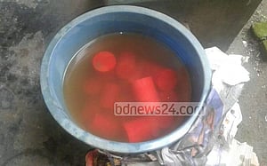 চাঁদপুরে টয়লেট থেকে ১৯ ককটেল উদ্ধার