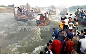 ভোলায় নৌকা বাইচ দেখতে গিয়ে শিশুর মৃত্যু