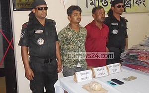 গাইবান্ধায় হেরোইনসহ আটক ২, বাস জব্দ