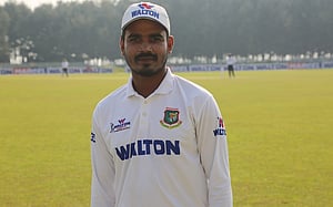 শামসুরের সেঞ্চুরি