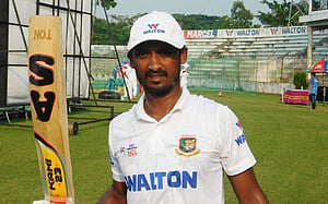 নাঈম, জহুরুলের সেঞ্চুরি