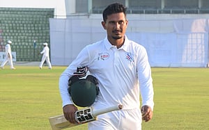 ফজলে রাব্বি ৯৪, প্রতিপক্ষের ১ রানের লিড