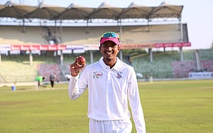 লিটনের ব্যাটে রান, মেহেদির প্রথম পাঁচ