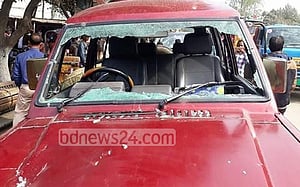 বগুড়ায় বিএনপি প্রার্থীর গাড়িবহরে হামলা