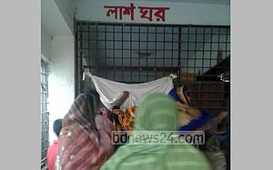 নোয়াখালীতে বাসের ধাক্কায় ৪ অটো আরোহী নিহত