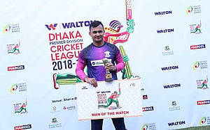 ব্যাটে-বলে প্রাইম ব্যাংকের নায়ক আরিফুল