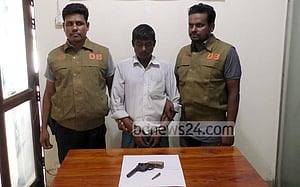 ঝিনাইদহে ‘অস্ত্র বিক্রেতা’ আটক