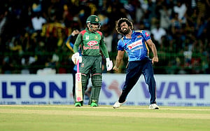 শেষটাও রাঙিয়ে গেলেন মালিঙ্গা