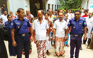 চাঁপাইনবাবগঞ্জে দিনমজুর হত্যায় তিনজনের প্রাণদণ্ড